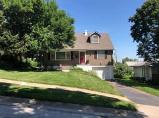 3120 Sheffield St, Omaha, NE 68112