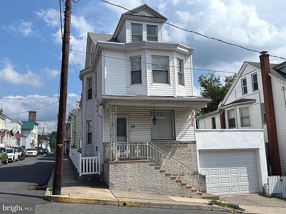 2nd image of 217 N 2nd St