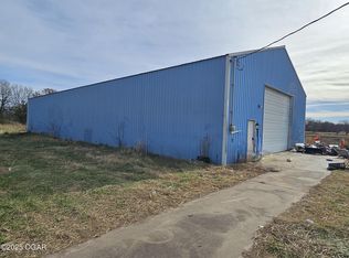162 Hobbs Rd, Anderson, MO 64831