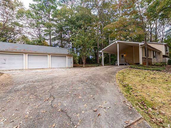 4th image of 4579 N Woodlake Ln SE