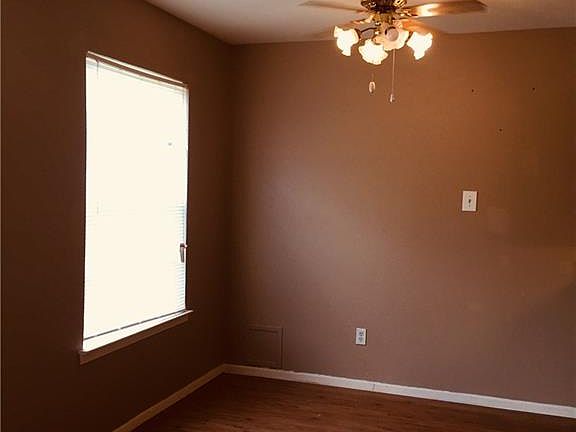 5th image of 4807 Pennridge Ln