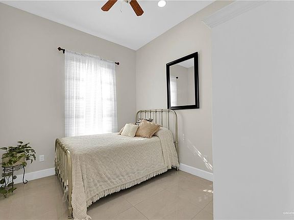 5th image of 3125 Evergreen Ln