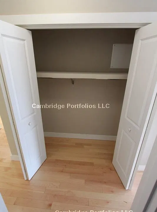 54B4