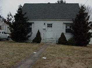 424 Wadsworth St, Middletown, CT 06457