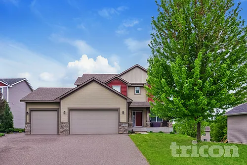 17057 58th Ct NE Photo 1