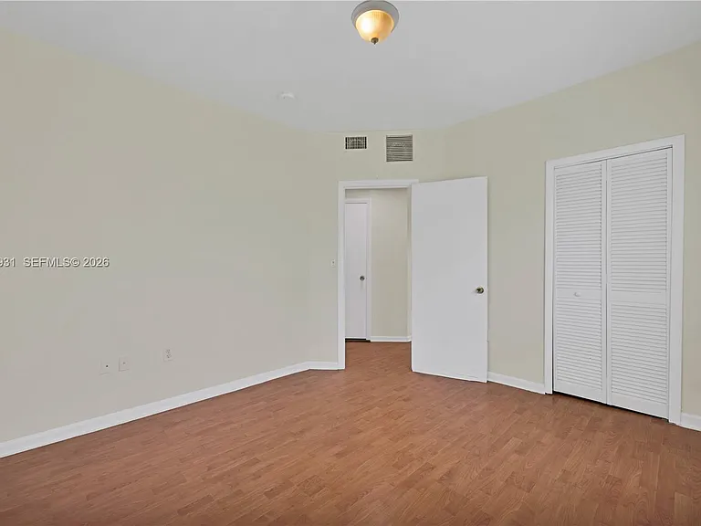 109 NW 6th Ave #8 — Photo 17
