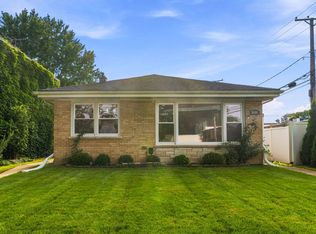 8344 Kedvale Ave, Skokie, IL 60076