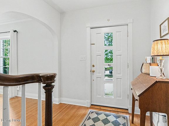 4th image of 3936 Druid Hills Rd