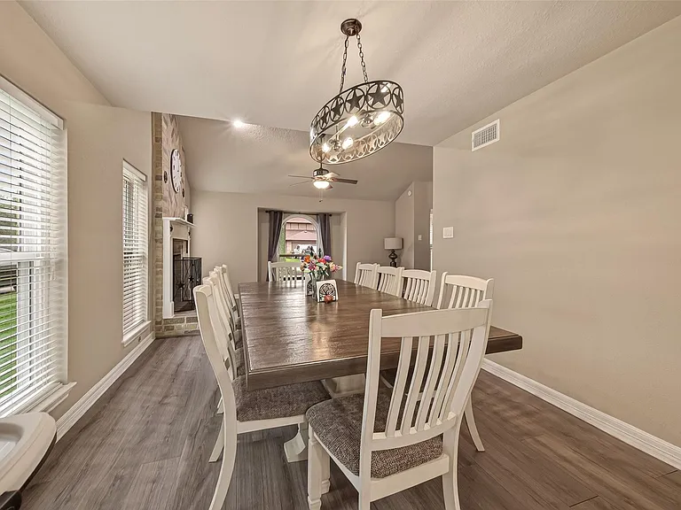12110 Essenbruk Dr — Photo 9