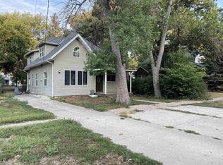 737 N Lexington Ave, Hastings, NE 68901