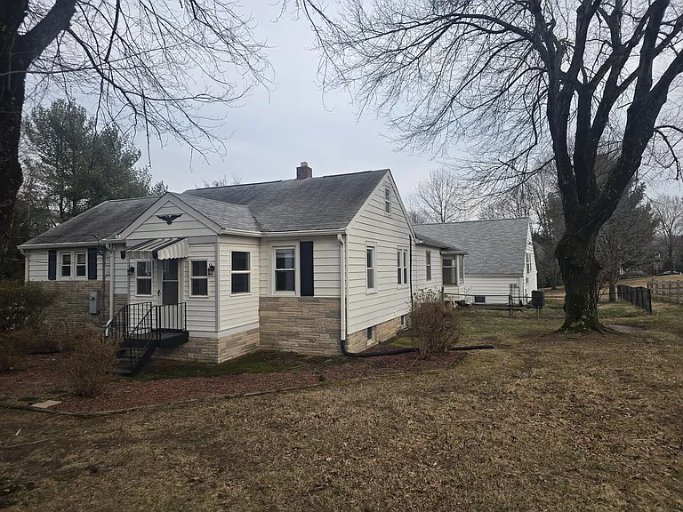 1815 Ednor Rd — Photo 9
