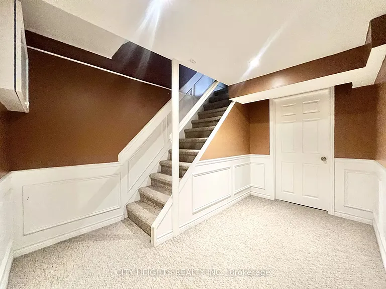 45 Hansen Rd N #20 — Photo 26