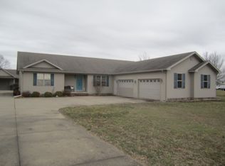 44 Betty Sue Dr, East Prairie, MO 63845