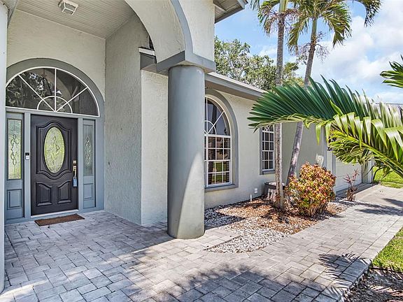3rd image of 2654 Crystal Cir