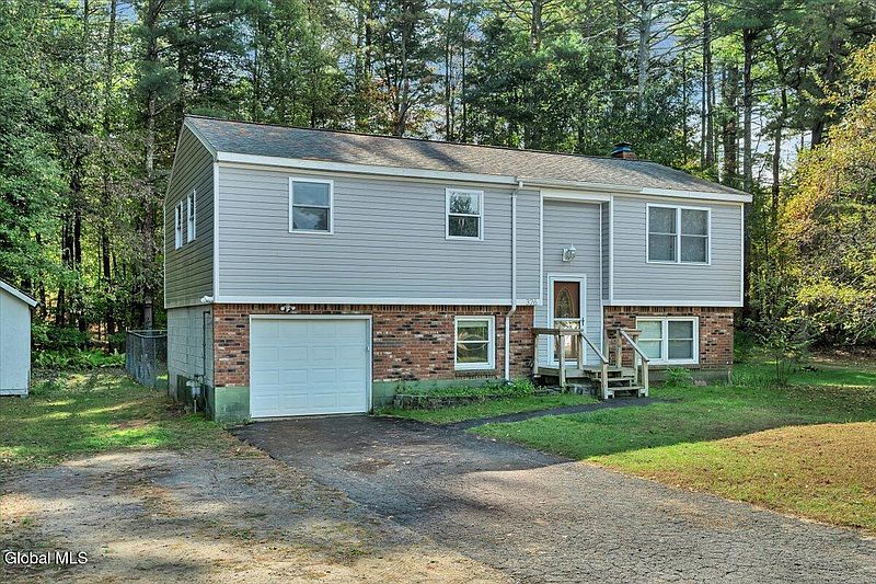 2nd image of 326 Louden Road