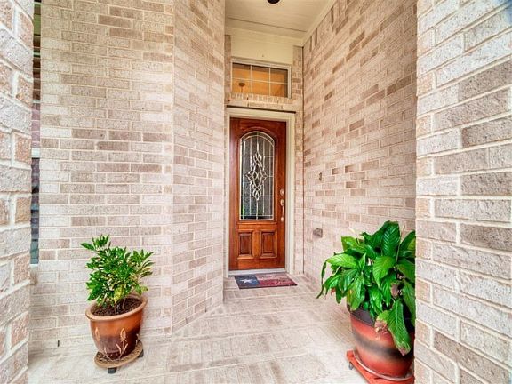 3rd image of 28219 Cross Creek Springs Ln