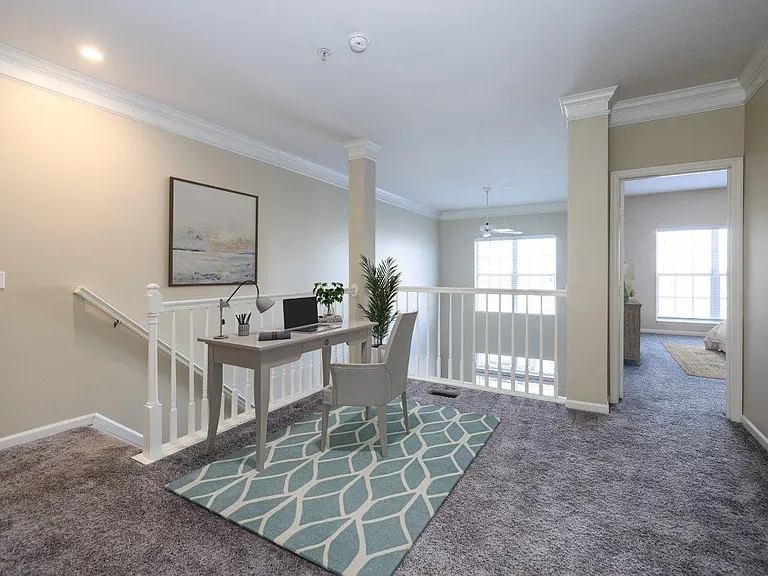 Christopher Wren Apartments and Townhomes — Photo 11