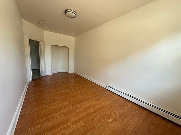 5th image of 150 Harrison St APT 1