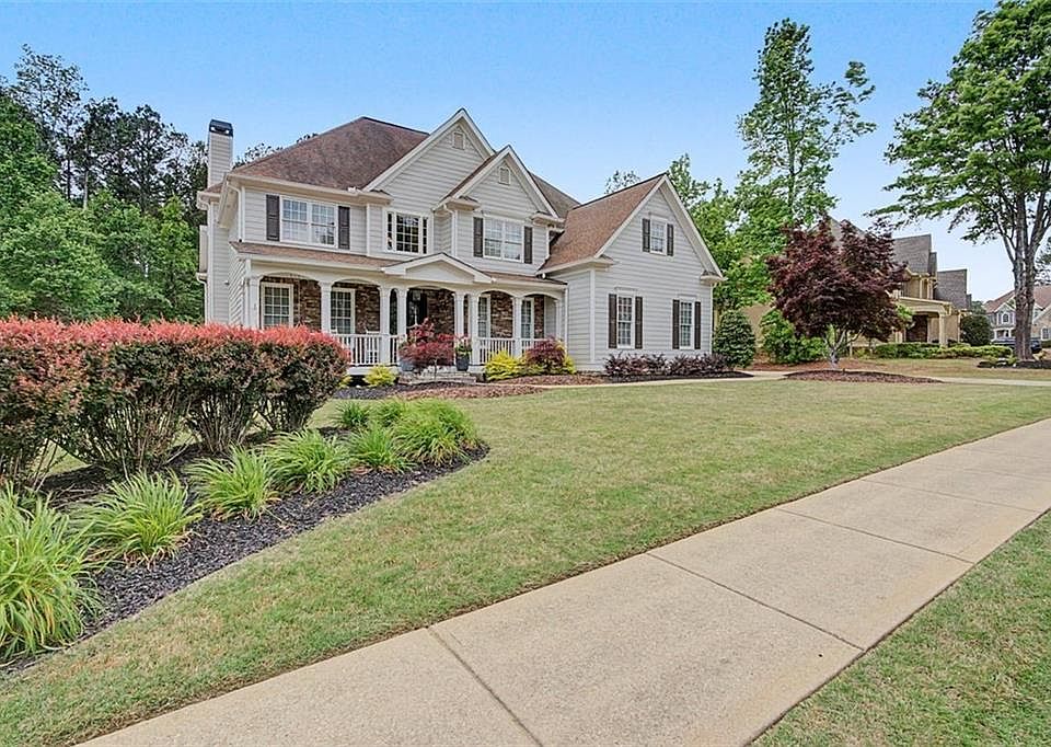 1st image of 161 Oakwind Point