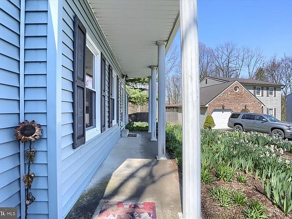 4th image of 7909 Bayard Dr