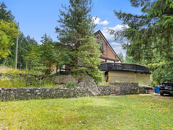 2nd image of 2099 Shawnigan Lake Rd