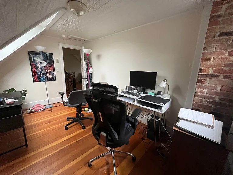 414 E Marshall St — Photo 35