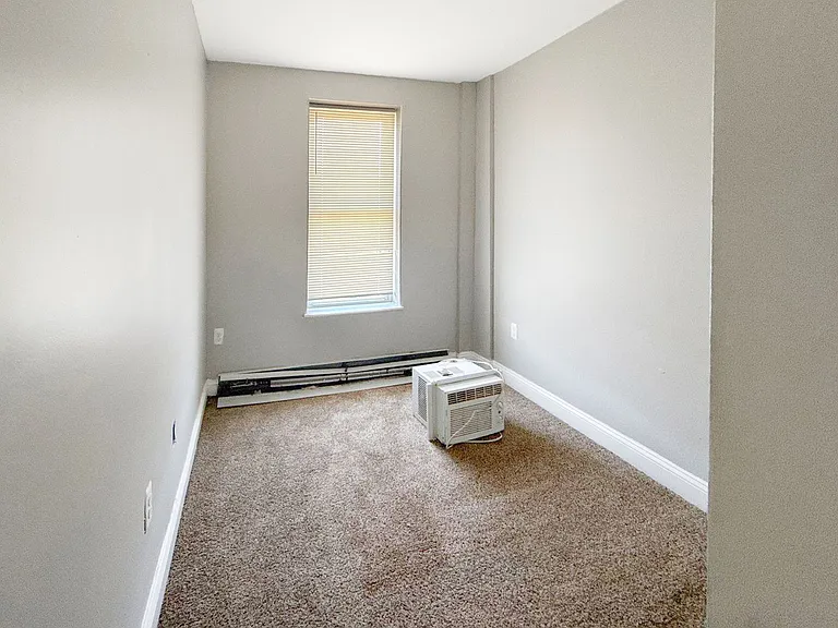 4903 Queensberry Ave — Photo 20
