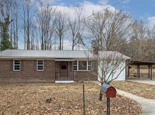 227 Oak St, Spring City, TN 37381