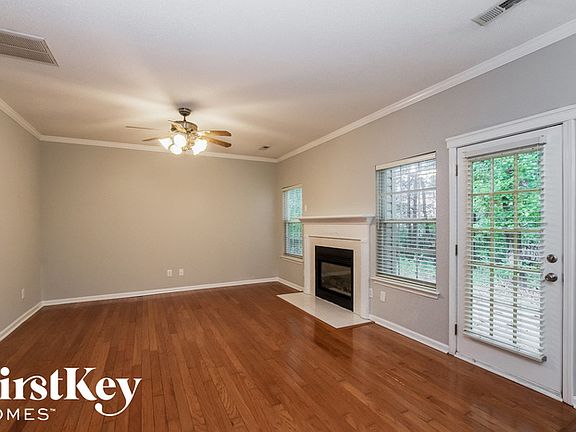 3rd image of 12113 Mountainside Ln