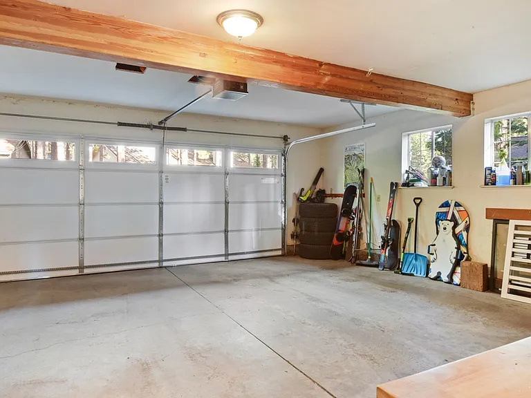 235 Pelton Ln — Photo 9