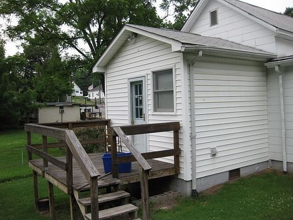 4th image of 114 E Georgia Ave