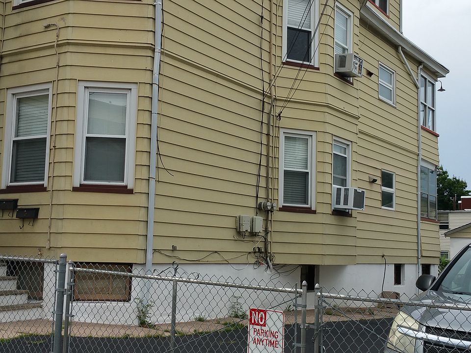 2nd image of 119-121 Caldwell Ave