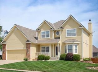 1217 SE London Way, Lees Summit, MO 64081