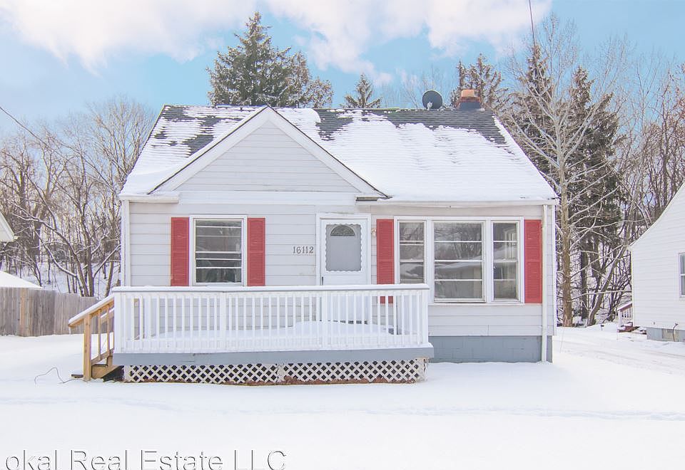 1st image of 16112 Glenburn Ave