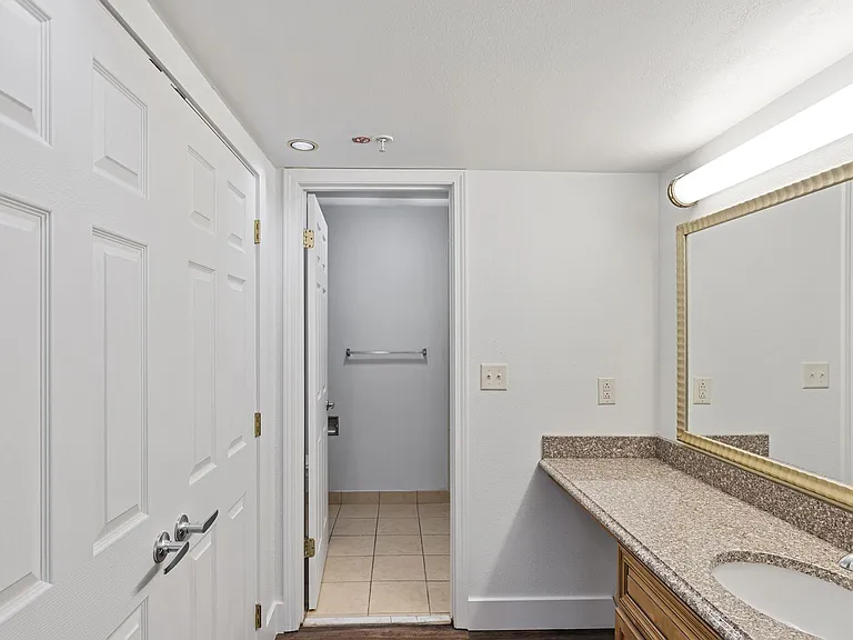 Kilgore Apartments (ANR Kalamazoo LDHA, LLC) — Photo 36