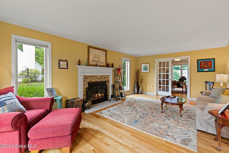 5th image of 8 Thistle Lane