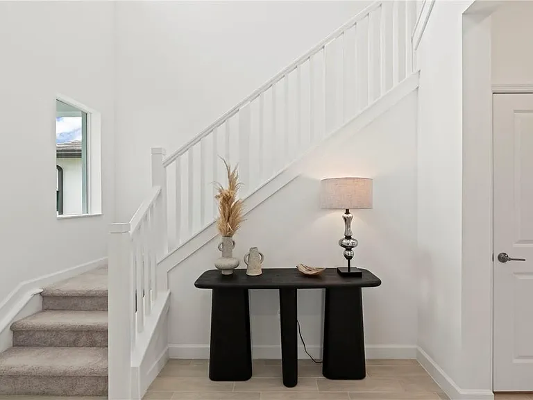 22812 Caciano Rd — Photo 10