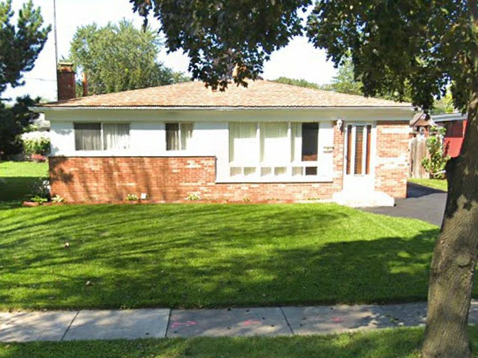 1st image of 2420 N Jackson St