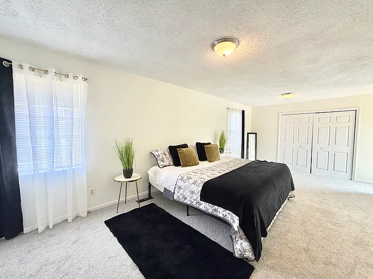 540 Harlem Ave — Photo 18