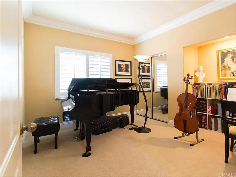 3061 Diamond View Cir — Photo 26
