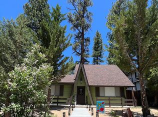 1099 Eagle Mountain Dr, Big Bear City, CA 92314