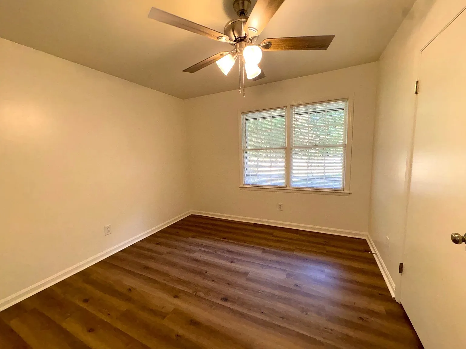4323 Ansley Ave — Photo 4