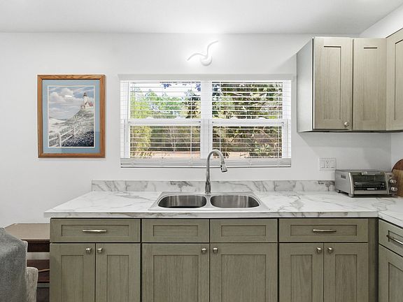 4th image of 137 Dickson Bay Rd