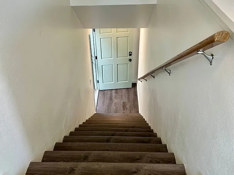 6706 Pinecone Ln — Photo 2