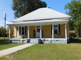 967 4th Ave, Rochelle, GA 31079