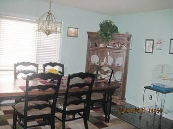 4th image of 23315 Christy Ct