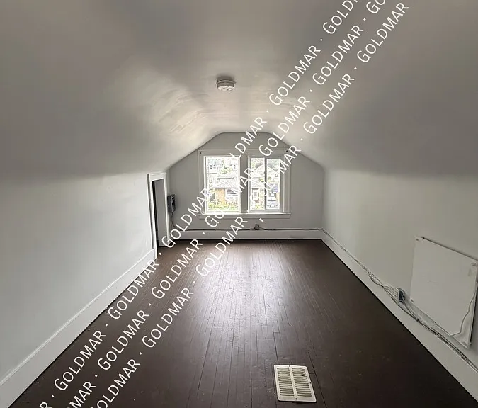 1721 Saint Luke Rd #UPPER — Photo 3