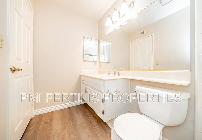 1229 Hibiscus St — Photo 40