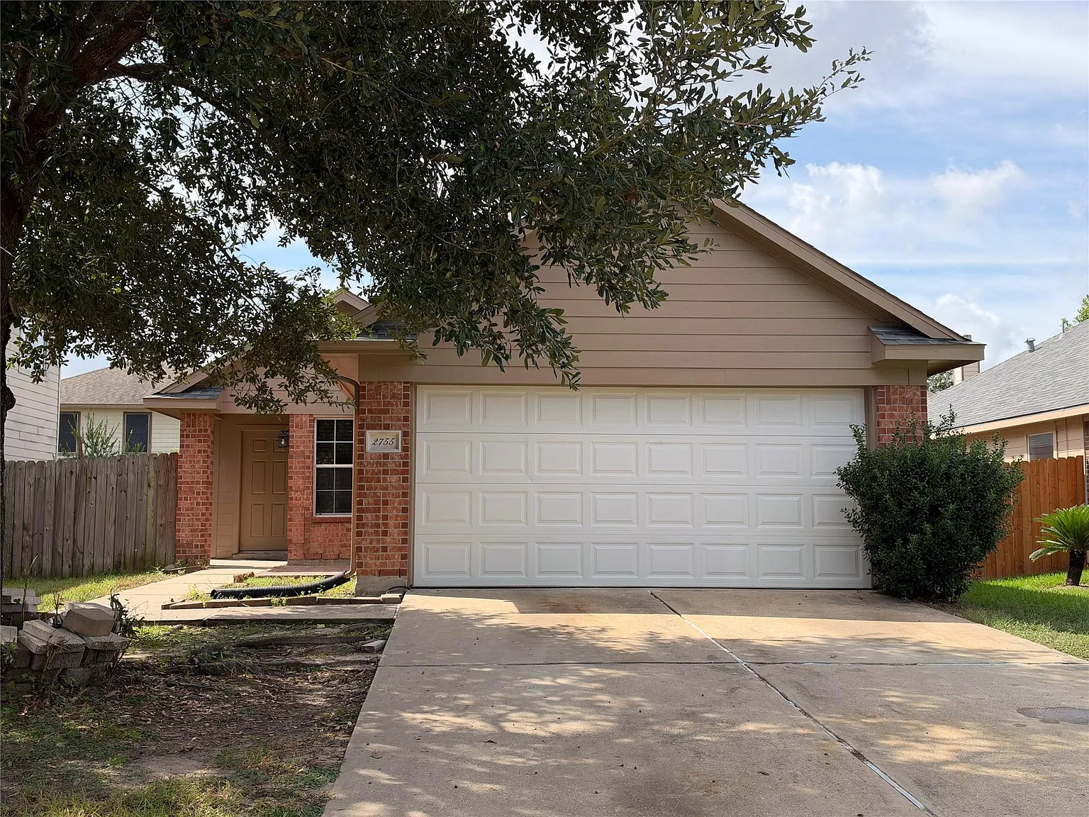 3 bed, 2.0 bath, 1225 sqft, $1,650 — Photo 1