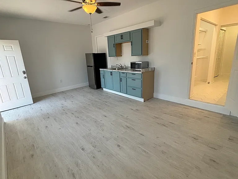 17 Oak Ridge Rd — Photo 3
